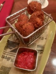 Vegan eating out in Disney World