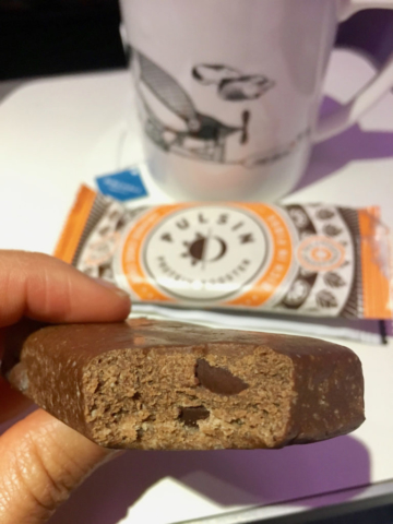 Airplane vegan snack - Pulsin chocolate brownie bar