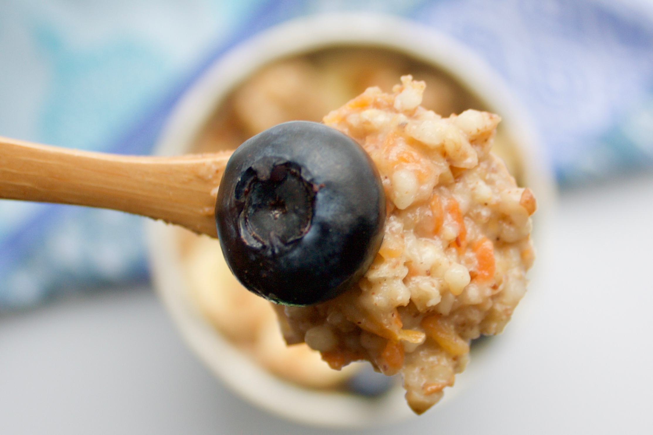 Easy Carrot Cake Porridge Recipe - Eats Amazing.